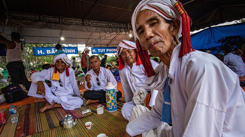 Around the World: Asia