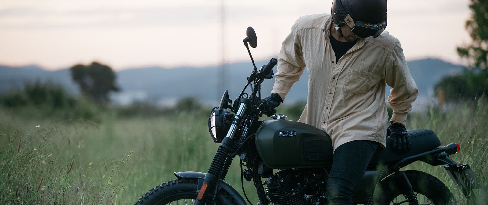 Brixton Motorcycles How to Riding in windy conditions